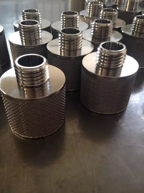 Sintered Filter With Screw Threads