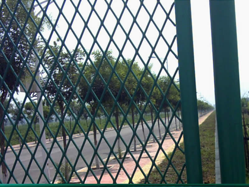 Expanded Metal Wire Fence